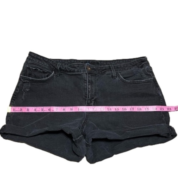 Arizona Black Distressed Jean Shorts Cotton Spandex Rolled Hem Junior Size 17 - Picture 6 of 10